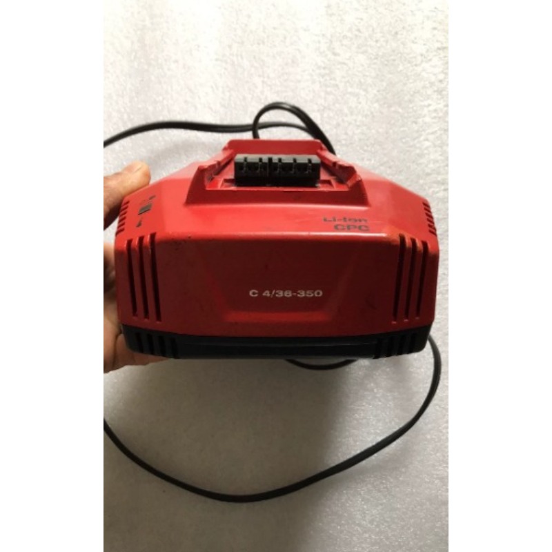 Chargeur rapide multi-tension  - Power Tools Station avis et prix